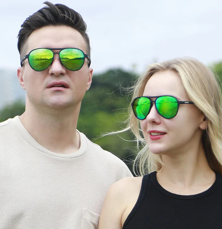 Couple-Wearing-Men-Aviator-Sunglasses-Moss-Green-JF119