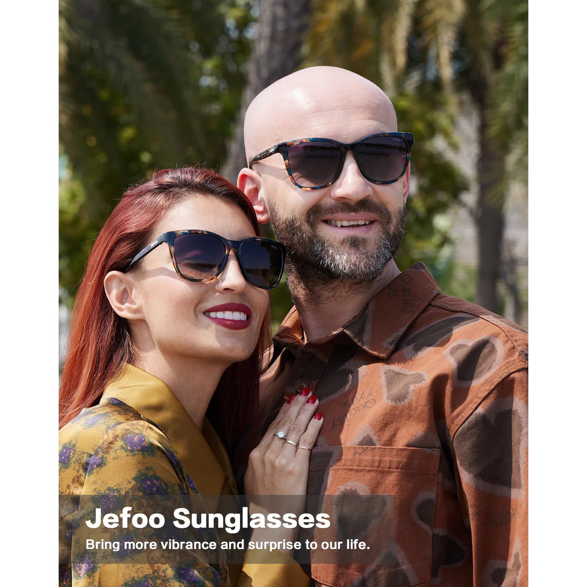 Couple-Wearing-Stylish-Cat-Eye-Sunglasses-Galaxy-Fantasy-JF169